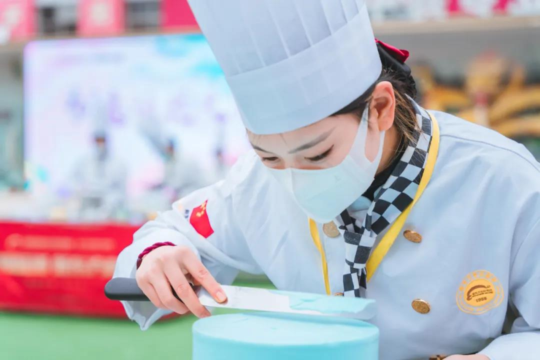 【職業教育】創造另一種可能，未畢業就能預定工作！