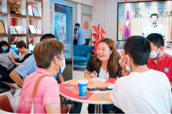 畢業生：啥都沒學會，還不如學廚師掌握一門手藝