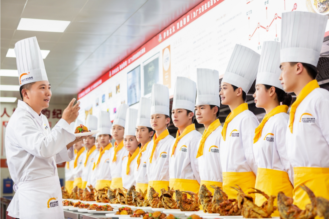 健康中國需要"會做飯"的專業人才！河北新東方學子用技能守護全民健康
